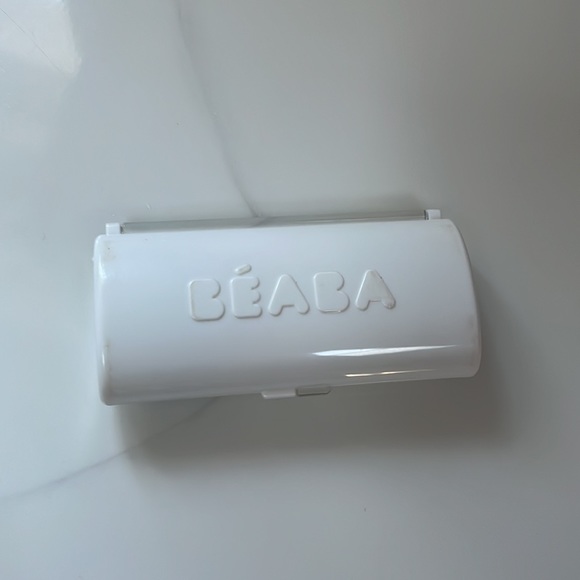 Baby travel utensils with case and formula/ snack dispenser - Picture 4 of 7